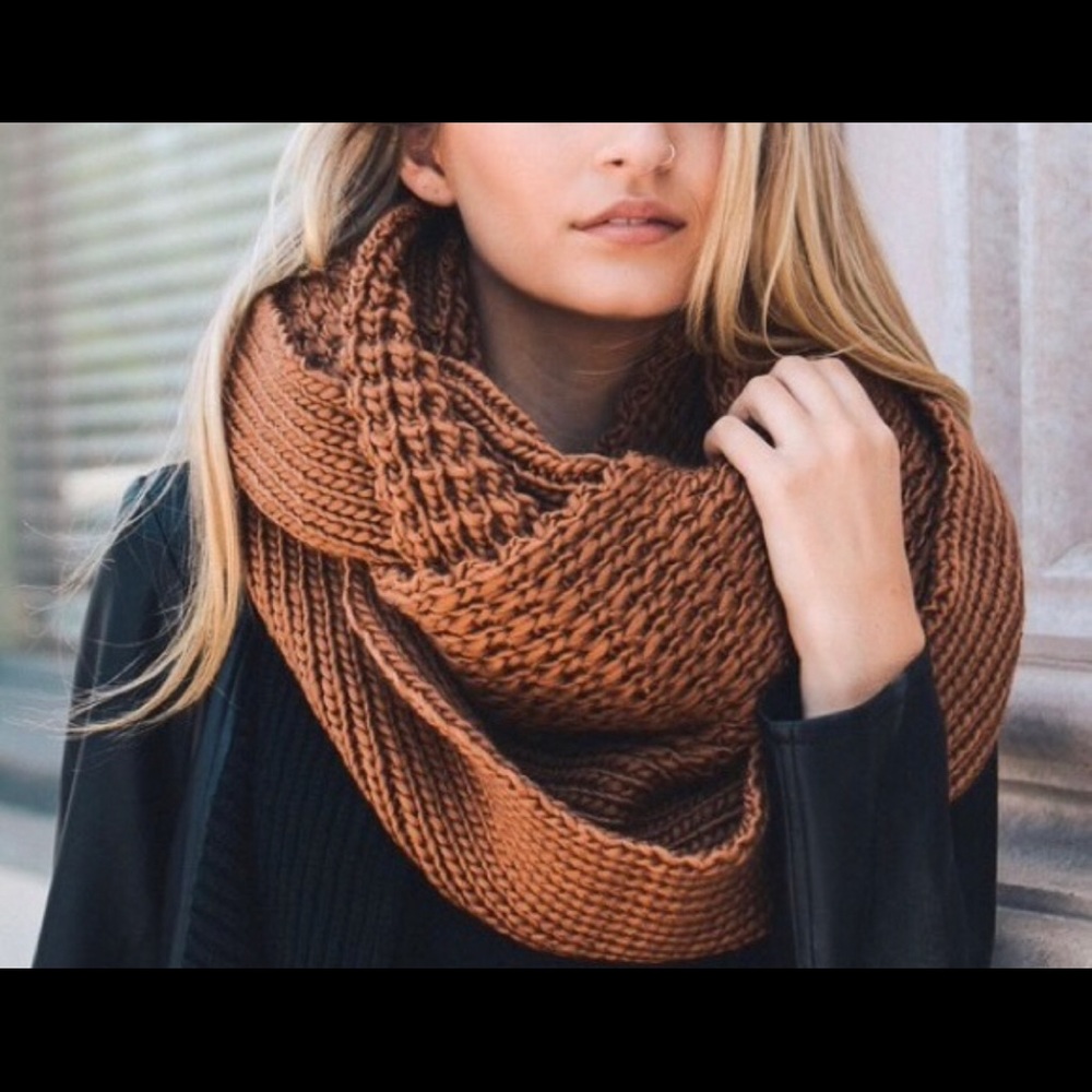 Chunky Infinity Scarf